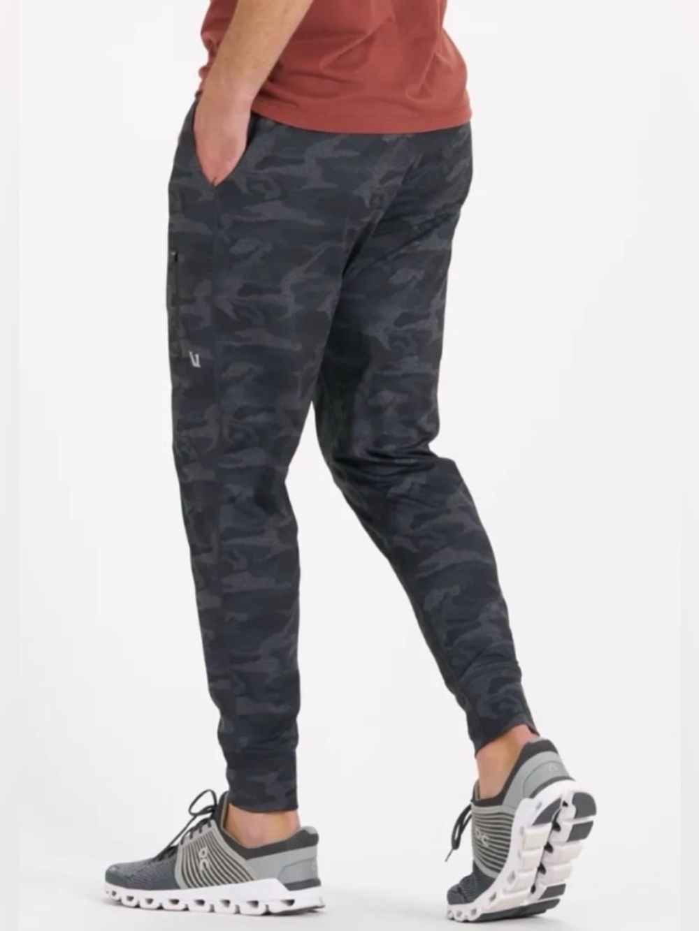 Vuori Sunday Performance Camo Jogger Men’s M/L - Picture 6 of 15
